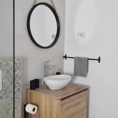 Holiday home Casa Nini - Cozy House With Sauna And Indoor Jacuzzi *
