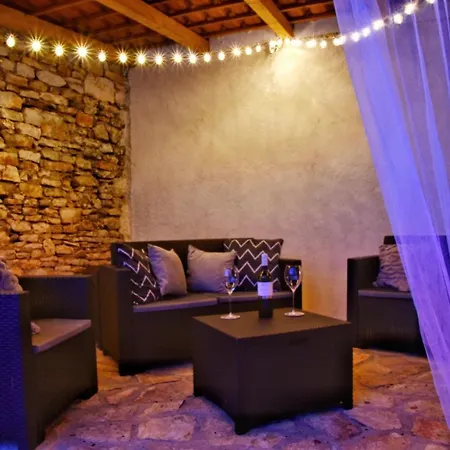 Casa Nini - Cozy House With Sauna And Indoor Jacuzzi