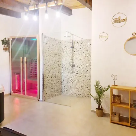 Casa Nini - Cozy House With Sauna And Indoor Jacuzzi Holiday home *