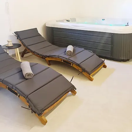 Ferienhaus Casa Nini - Cozy House With Sauna And Indoor Jacuzzi
